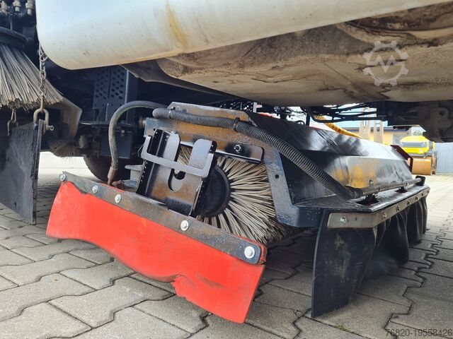 Kehrmaschine Volvo FE4*2 dwa silniki, pisemna gwarancja, EURO VI