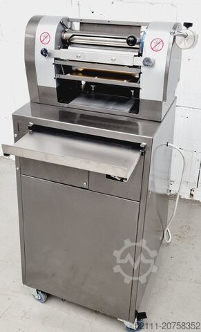 Hörnchenwickelmaschine Fritsch Rollex