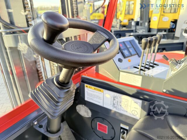 Four-way forklift Combilift C3000CB GAS TRIPLEX 4900 FREE-LIFT