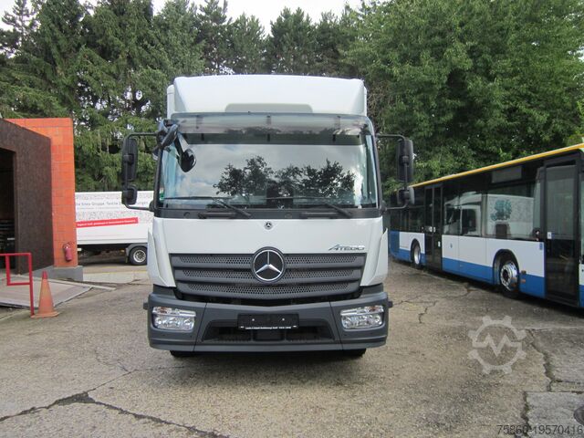 Truck with box body Mercedes-Benz 1230 Atego Koffer 8,14m lang LBW Automat