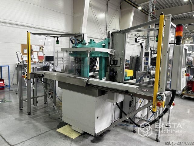 Vertikale Spritzgießmaschine Arburg 375 V 500 – 100 Schiebetisch (2015, nur 19.718 Betriebsstunden) Arburg 375 V 500 - 100 Schiebetisch