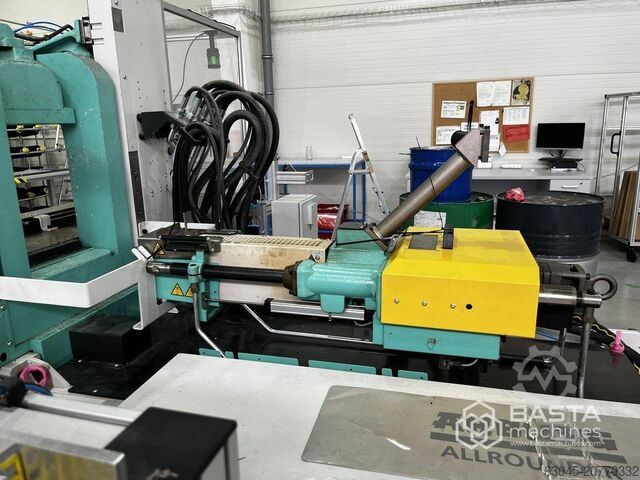 Vertikale Spritzgießmaschine Arburg 375 V 500 – 100 Schiebetisch (2015, nur 19.718 Betriebsstunden) Arburg 375 V 500 - 100 Schiebetisch