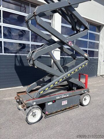 Scissor lift SkyJack SJ 3226 9,90m Scherenarbeitsbühne *Akku NEU*