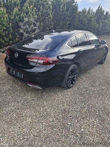 Passenger car Opel Insignia