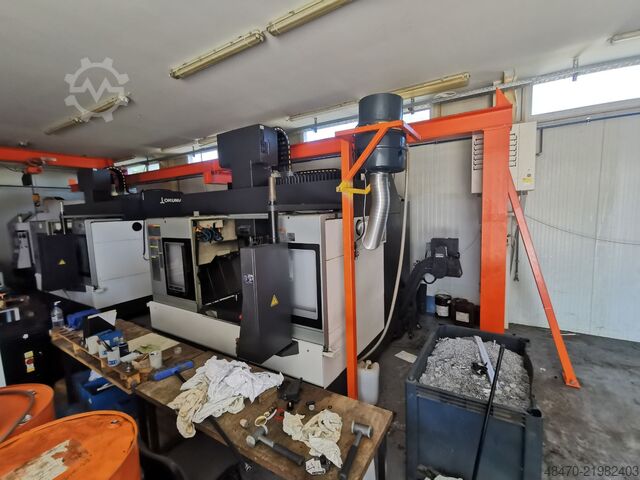 Vertical machining center Okuma MB-66VA/B