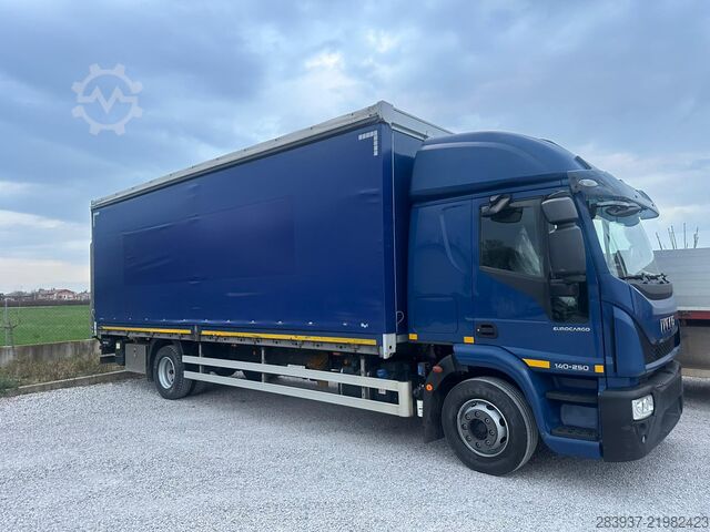 Flatbed truck with tarp IVECO ML 140 E 250