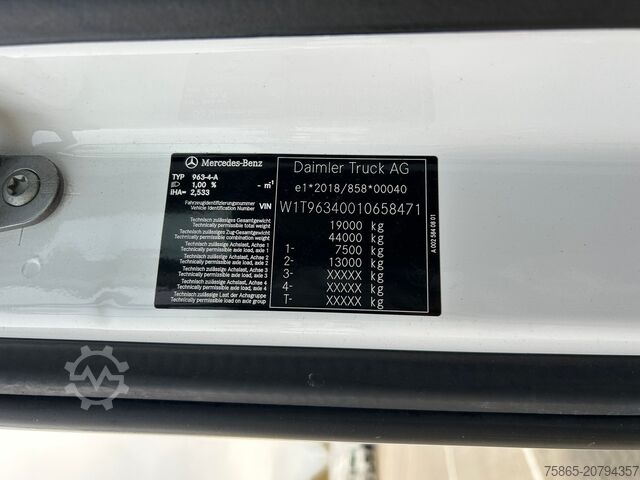 Standard tractor Mercedes-Benz Actros F 1836 Streamspace LS / New Tacho V2 / E...