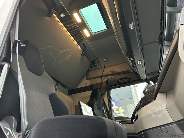 Standard-SZM Man TGX 18.470 GX / Retarder / New Tacho V2 / 2 Tan...