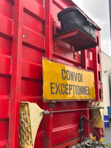 Low loader semitrailer Kässbohrer porte engins