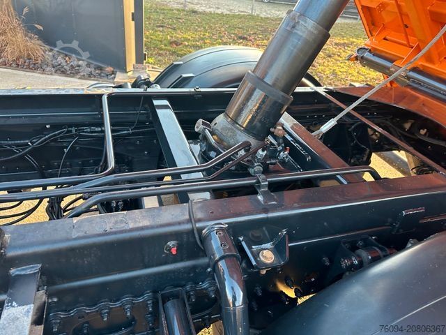 Dreiseitenkipper LKW MAN TGS 18.290 4x2 Kipper KRAN 12m FUNK AHK