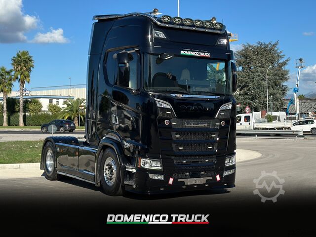 Standard tractor unit SCANIA 650 S