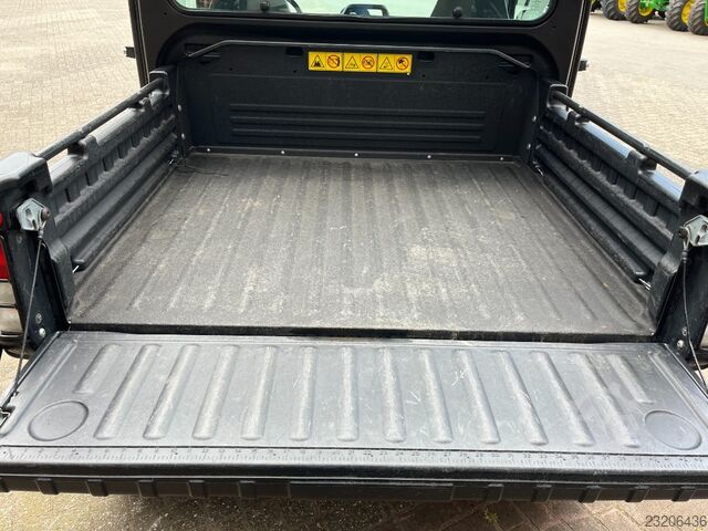 John Deere Gator XUV865M *Diesel* John Deere Gator XUV865M *Diesel*