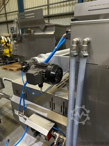 Tray sealer / skinpacker. 2023 machine. Ilpra FP FoodPack Speedy Duo Overskin