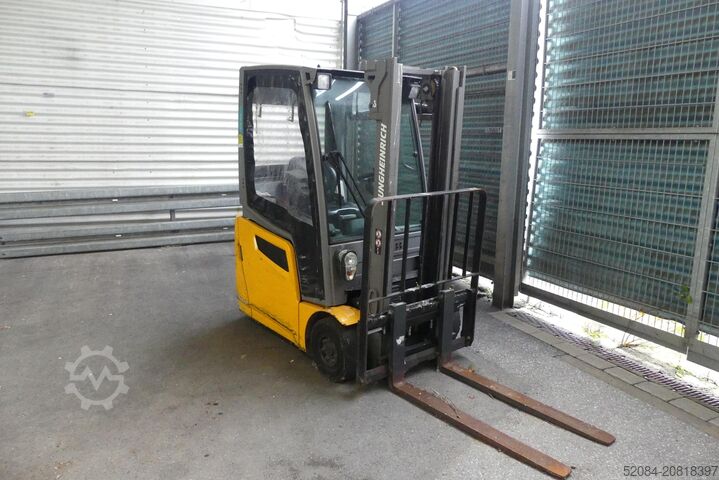 Jungheinrich EFG215 Elektro-Gabelstapler Jungheinrich EFG 215