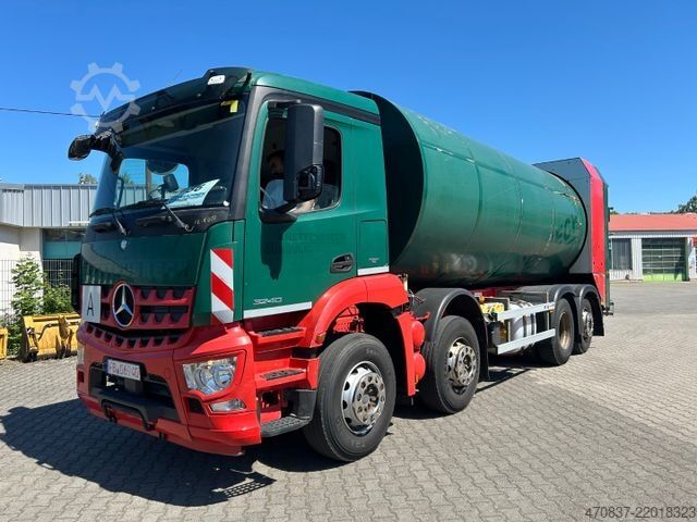 Garbage truck MERCEDES-BENZ Arocs 3240 / 8x4x6 / Faun Rotopress 525 L