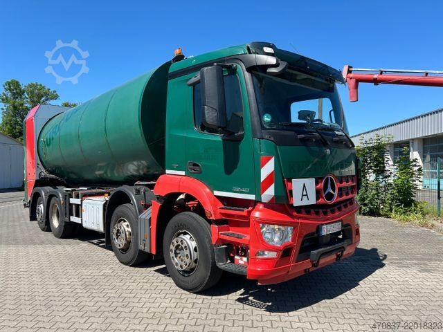 Garbage truck MERCEDES-BENZ Arocs 3240 / 8x4x6 / Faun Rotopress 525 L