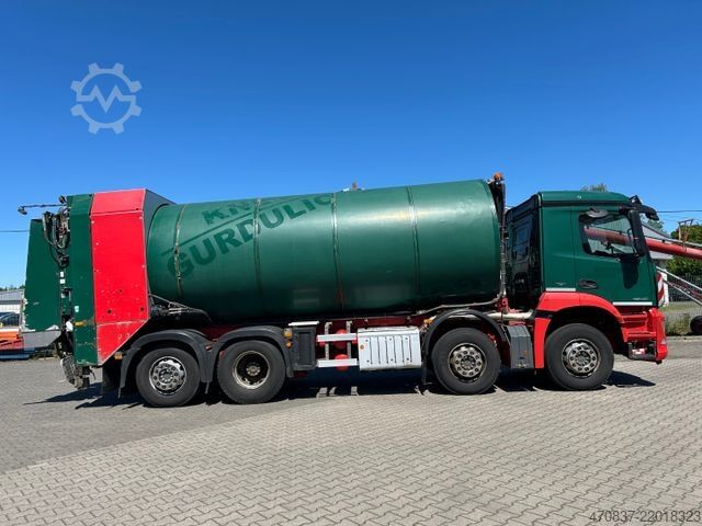 Garbage truck MERCEDES-BENZ Arocs 3240 / 8x4x6 / Faun Rotopress 525 L