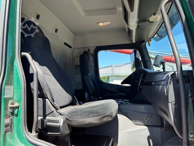 Garbage truck MERCEDES-BENZ Arocs 3240 / 8x4x6 / Faun Rotopress 525 L