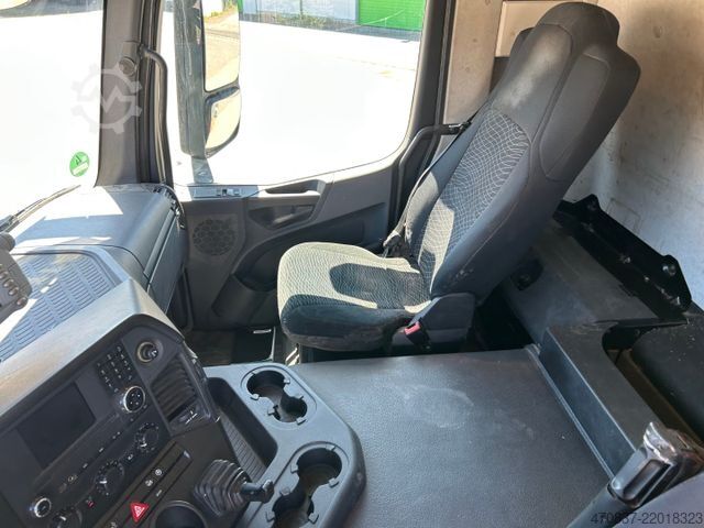 Garbage truck MERCEDES-BENZ Arocs 3240 / 8x4x6 / Faun Rotopress 525 L