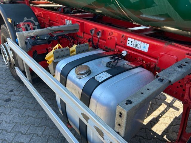 Garbage truck MERCEDES-BENZ Arocs 3240 / 8x4x6 / Faun Rotopress 525 L