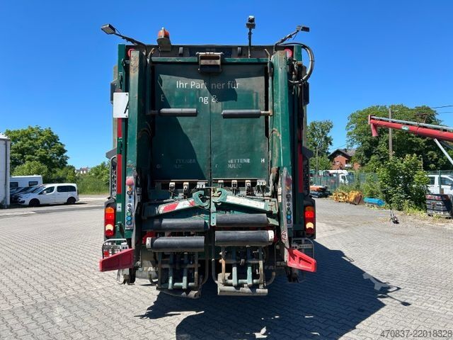 Garbage truck MAN TGS 26.320 / Faun Variopress 524