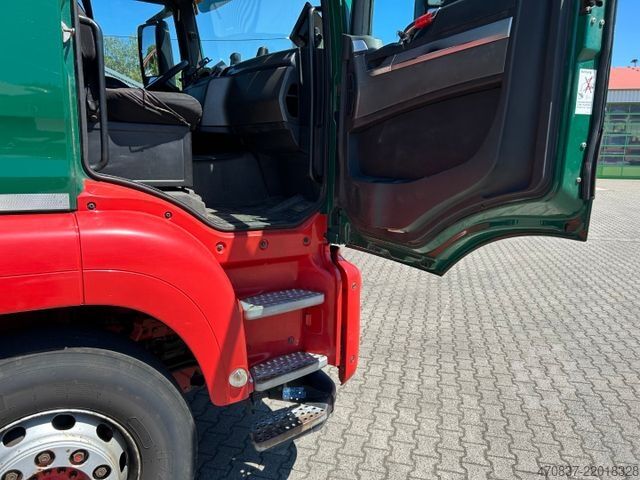 Garbage truck MAN TGS 26.320 / Faun Variopress 524