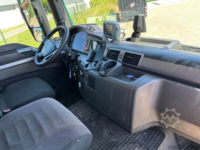 Garbage truck MAN TGS 26.320 / Faun Variopress 524