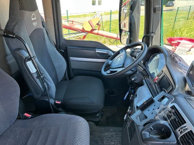 Garbage truck MAN TGS 26.320 / Faun Variopress 524
