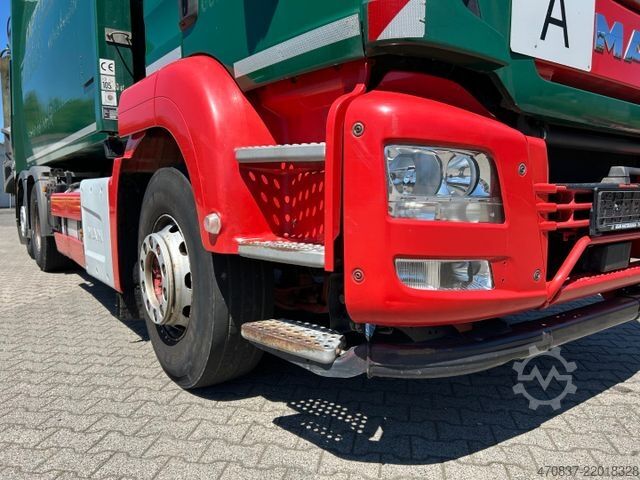 Garbage truck MAN TGS 26.320 / Faun Variopress 524