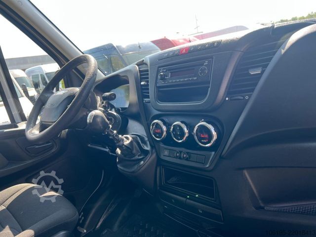 Curtain sider van IVECO Daily 35S17 3,0 HPI Maxi Pritsche+Plane