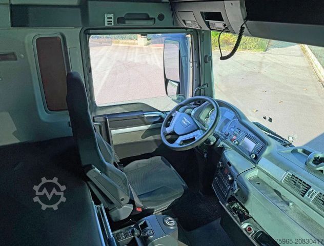 Standard SZM MAN TGX 26.440 TWINSTEER 851.000 KM TOP CONDITION HO