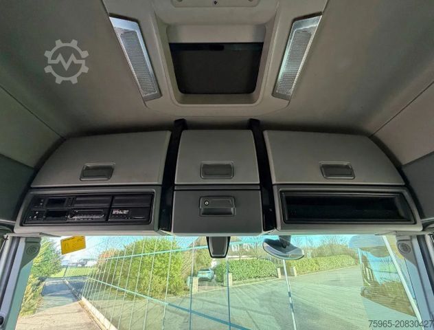 Standard SZM RENAULT T460 EURO 6 ONLY 318.000 KM 2X TANKS TOP CONDITI