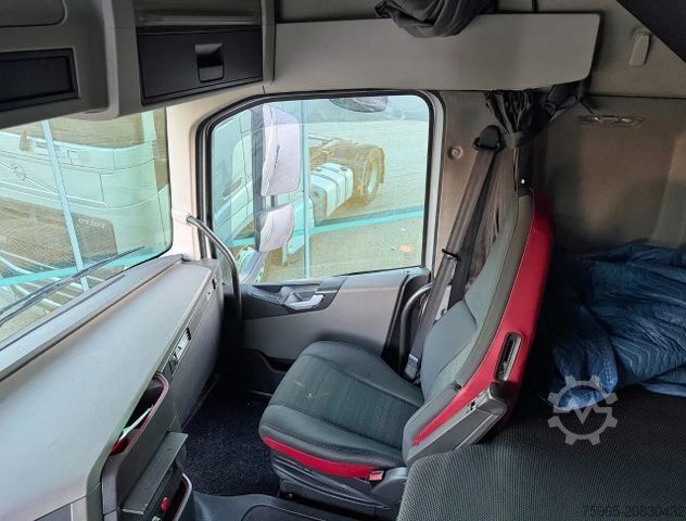 Standard SZM VOLVO FH 13.420 EURO 6 ONLY 570.000 KM FULL AIR 2X TAN