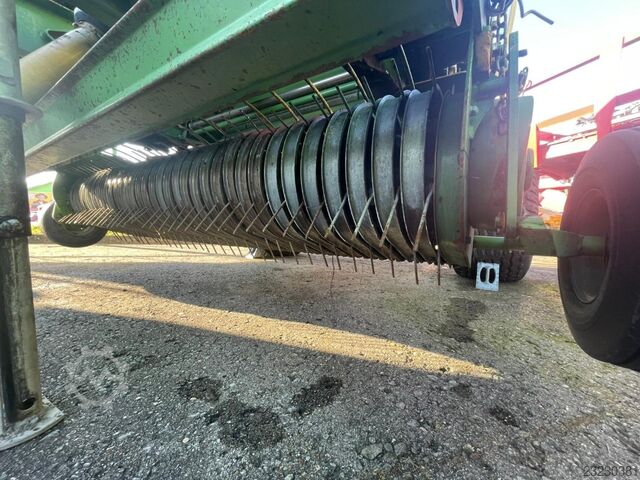 Krone Comprima F 155 XC Krone Comprima F 155 XC