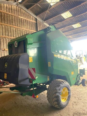 John Deere John Deere Rundballenpresse V461 NM John Deere John Deere Rundballenpresse V461 NM