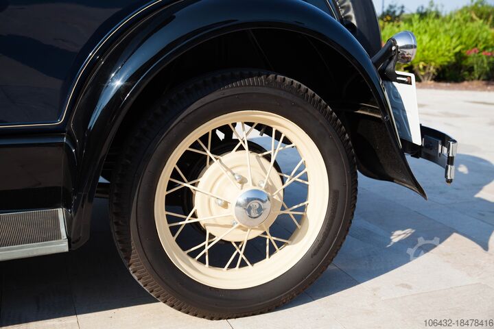 Voiture de Collection avec certification FORD FORD 1930 Model A Roadster de-luxe