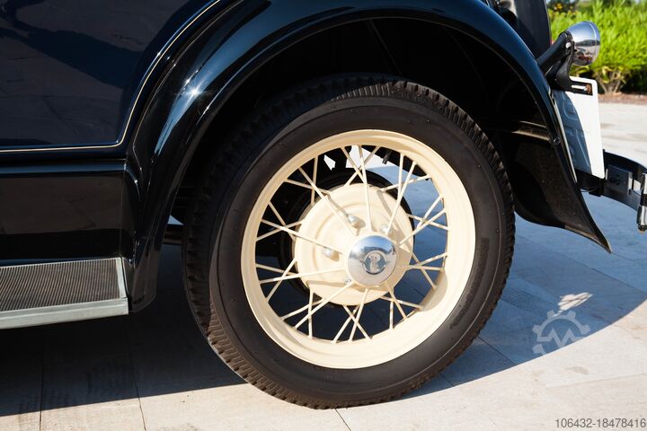 Voiture de Collection avec certification FORD FORD 1930 Model A Roadster de-luxe