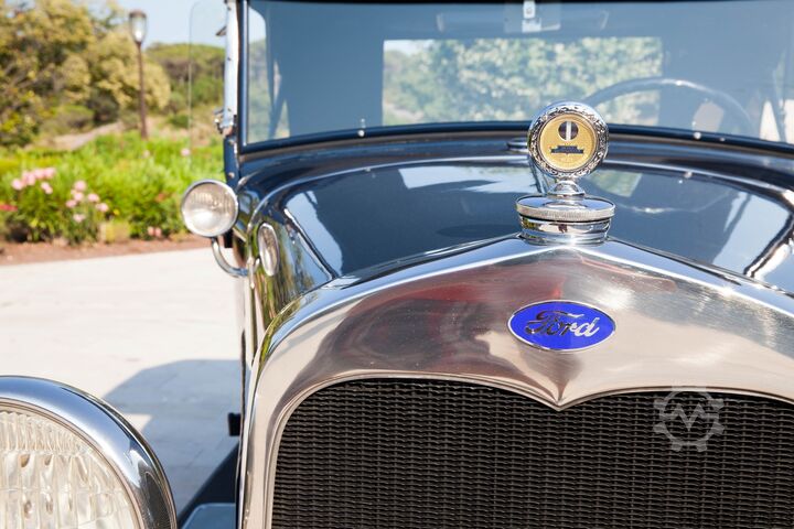 Voiture de Collection avec certification FORD FORD 1930 Model A Roadster de-luxe