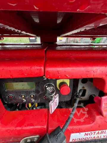 Scissor lift Bravi Leonardo Lui Mini Senkrechtlift