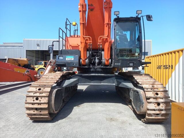 Teleskopbagger Hitachi ZX870LC H-5G (Abu Dhabi)