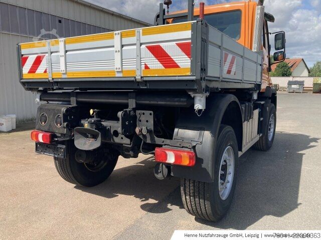 Agricultural machine Mercedes-Benz Unimog U 530