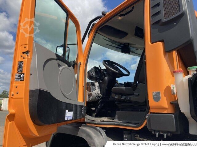 Agricultural machine Mercedes-Benz Unimog U 530