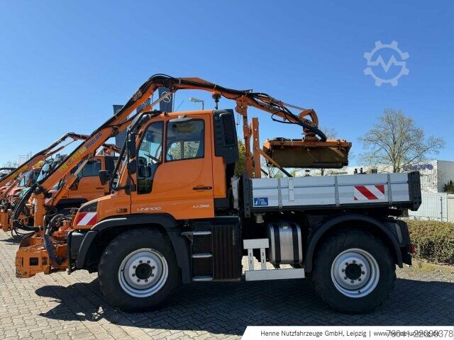 Landmaschine Mercedes-Benz Unimog U 318