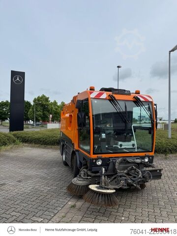 Landmaschine Schmidt Kompaktkehrmaschine Cleango 500