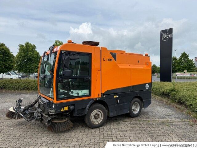Landmaschine Schmidt Kompaktkehrmaschine Cleango 500