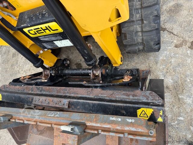 Crawler loader Gehl RT 105