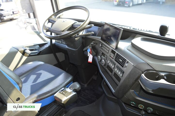Standard tractor unit VOLVO FH 500 Globetrotter XL Varios