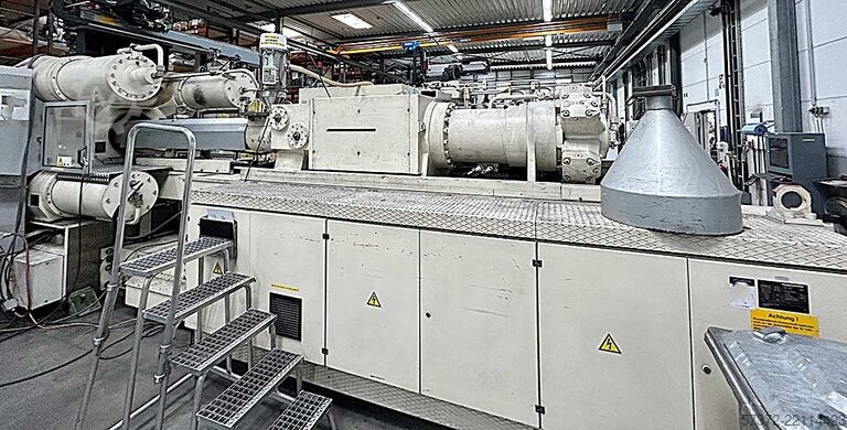 Spritzgießmaschine KraussMaffei 650-5700 CM