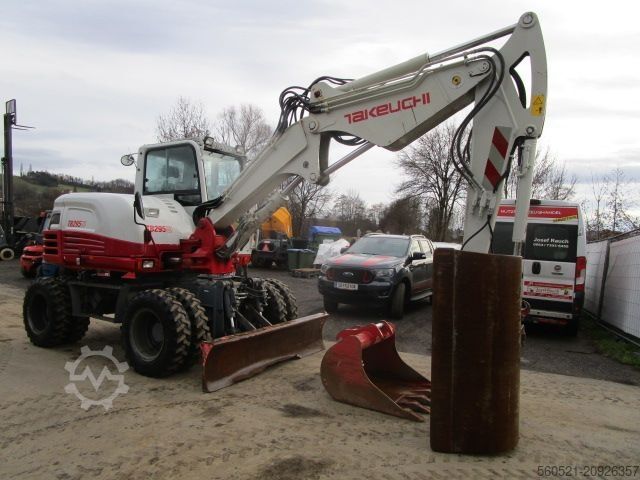 Mobilbagger Takeuchi TB 295W - POWERTILT + Schnellw + 3 Löffel