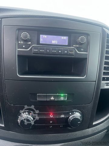 Panel van MERCEDES-BENZ Vito 110 LANG 6G KLIMA TEMPOMAT 2-SITZE SCHRÄNKE